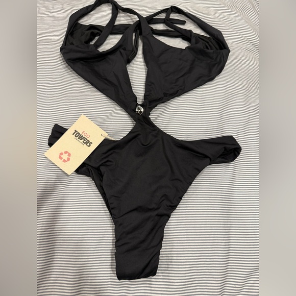 TOWERS SWIMWEAR
DOOM SWIMSUIT BLACK SIZE S - Picture 11 of 16